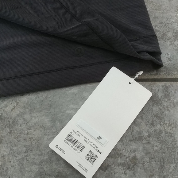 NWT Lululemon Key to Your Heart Wrap Modal - Picture 9 of 9